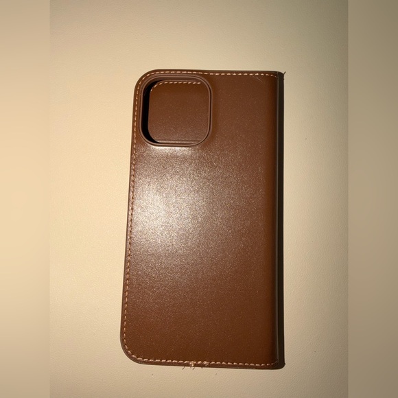 Coach Brown Leather Folio Phone Case with Gold Accent - Picture 4 of 4